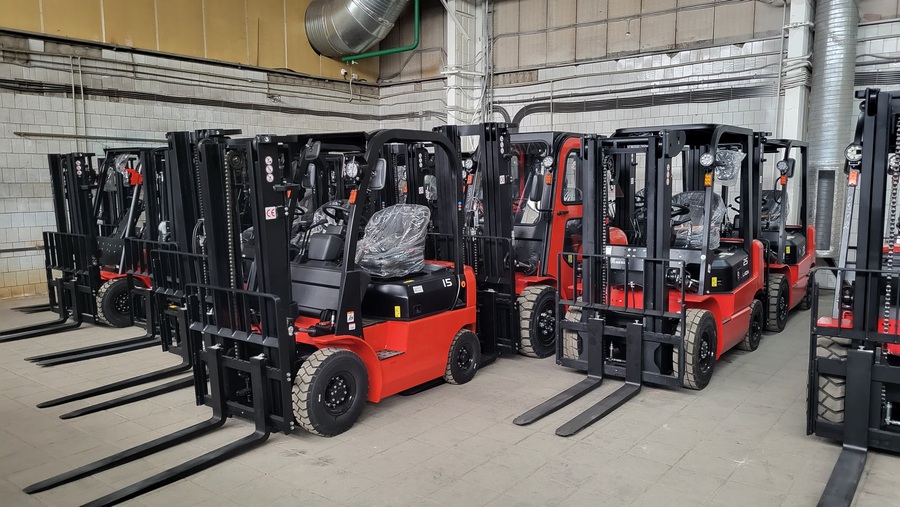 Тест-драйв складской техники на нашем складе в Артёме