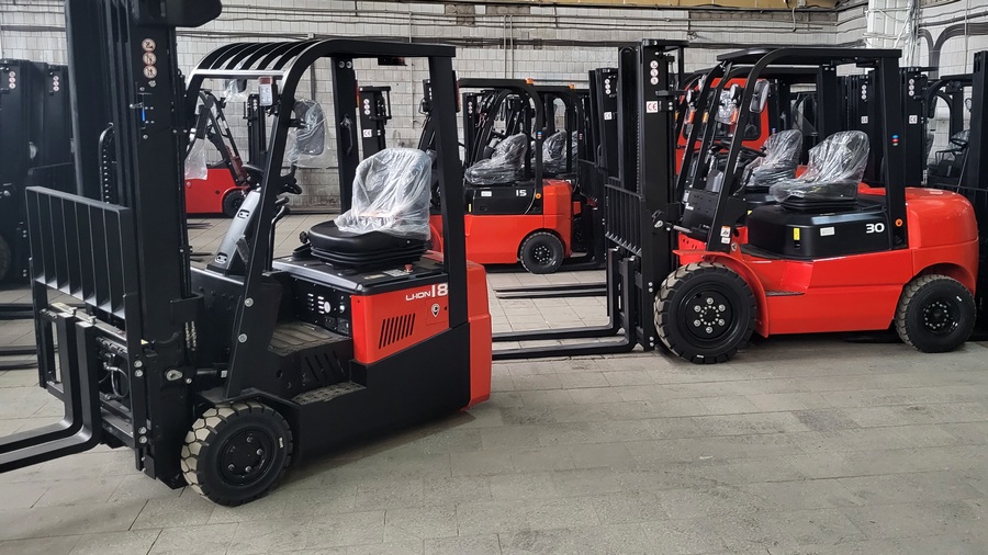 Тест-драйв складской техники на нашем складе в Артёме