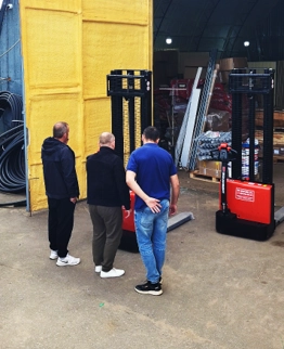 Тест-драйв складской техники на нашем складе в Артёме